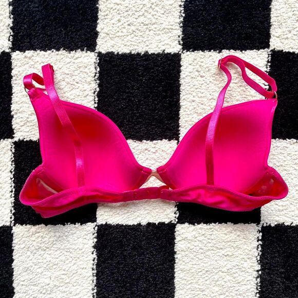 Soft Pink Bra 32C - Picture 2 of 3